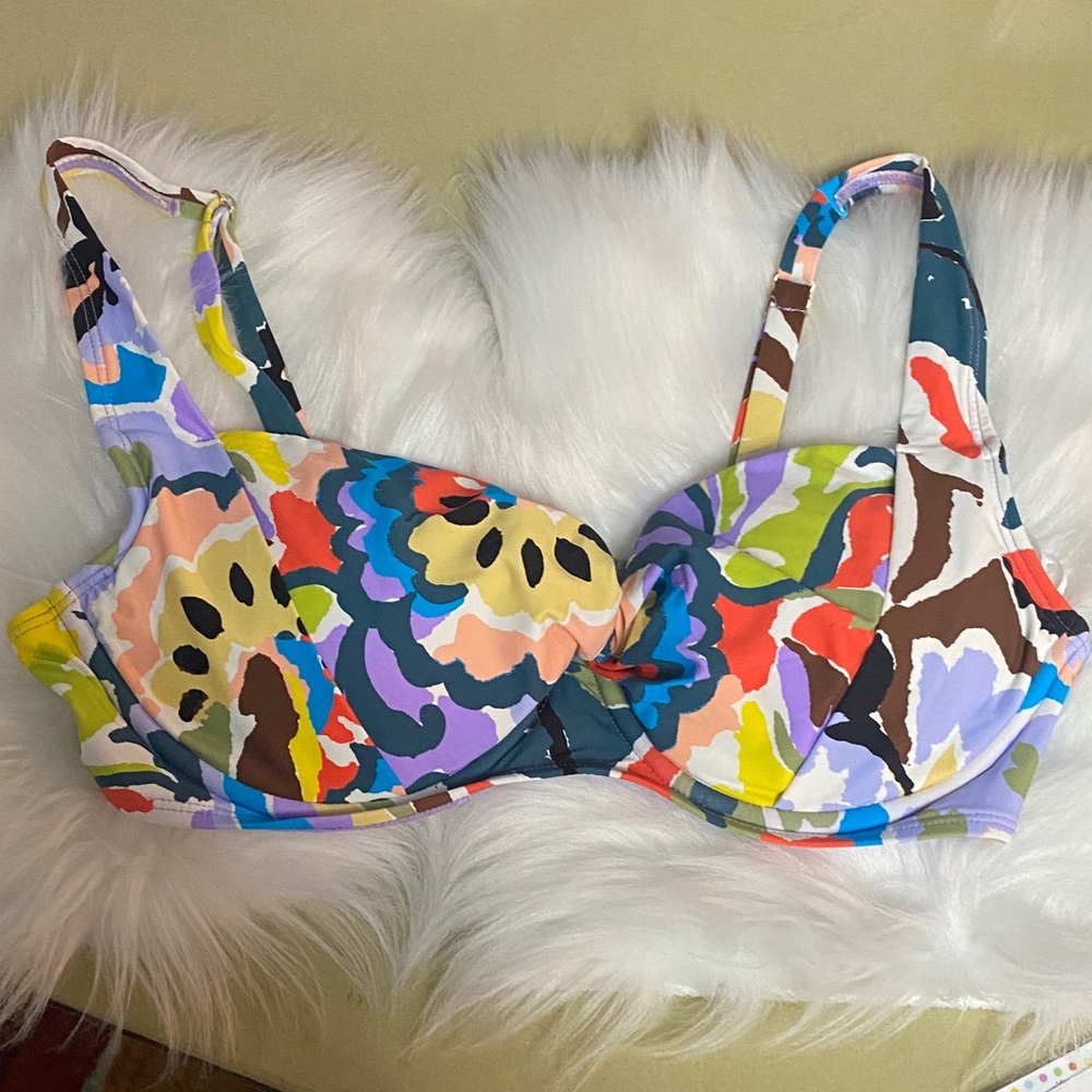 Anne Cole Multicolor twist front paisley bikini top